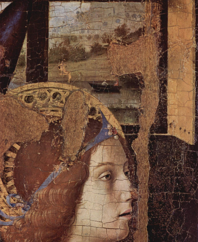 Announcement, fragment, detail