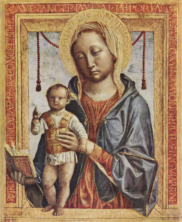 María con el libro y el niño Cristo bendiciendo