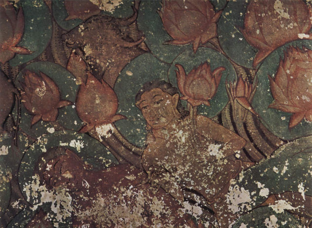 Figura en el estanque de lotos 