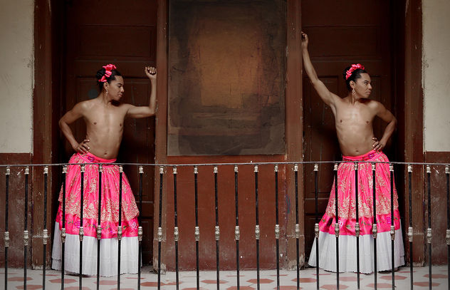 Lukas Avendaño, Muxhe, Muxe performer: No soy persona soy Mariposa.