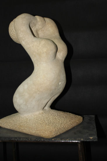 16 Piedra Figurativa