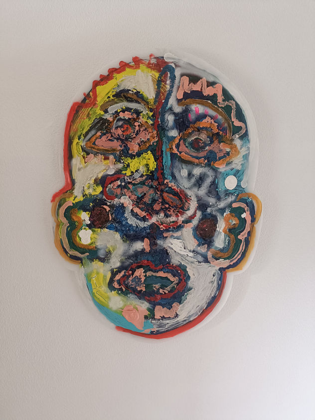 Cabeza FACE 1, de Héctor López