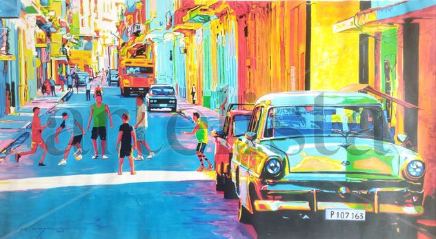 Juego de fútbol en calles de La Habana