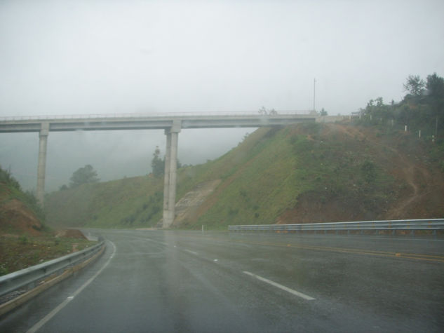 Puente en la carretera Travel Color (Digital)