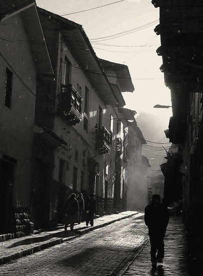 Callejuelas Otras temáticas Blanco y Negro (Química)