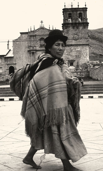 Mujer Otras temáticas Blanco y Negro (Química)