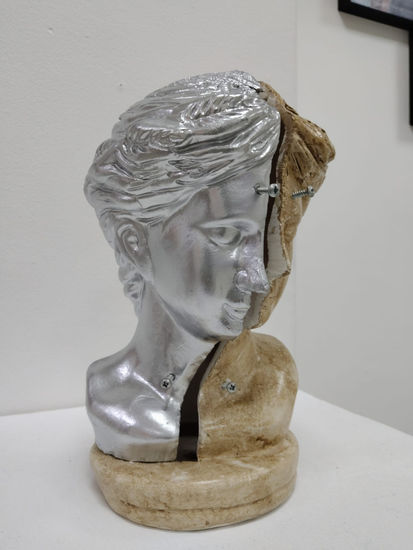 dama fragmentada Cerámica Figurativa