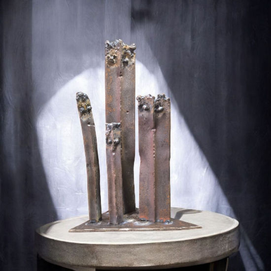 Familia mia, 2025 Hierro Abstracta