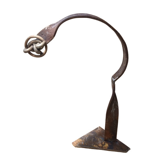 Cansado pero vivo, 2024 Hierro Abstracta