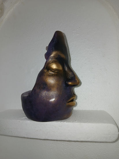 SUSPIRO Pottery Figurative