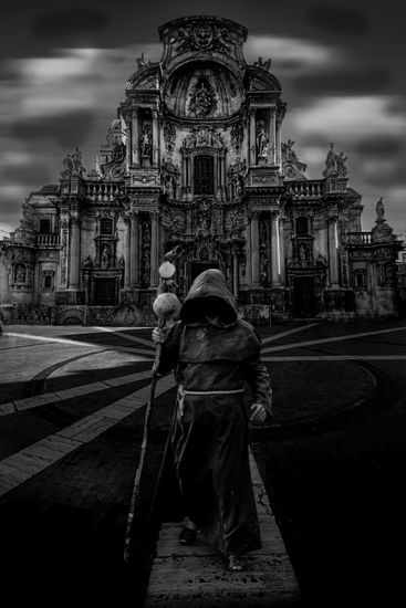 EL PELEGRINO Conceptual/Abstracto Blanco y Negro (Digital)