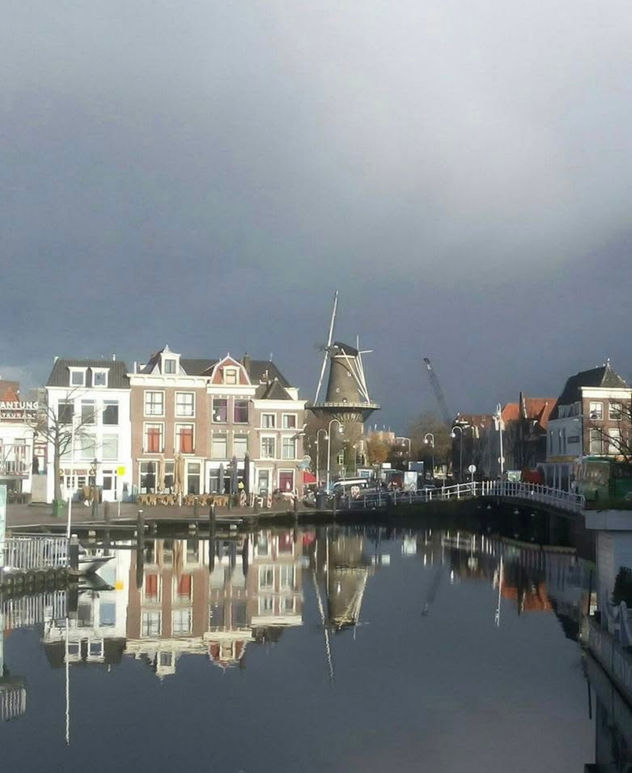 Reflejos ciudad Leiden