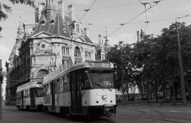 Ciudad Amberes Travel Black and White (Digital)