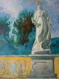 Estatua entre jardines