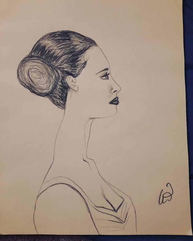 Donna con chignon