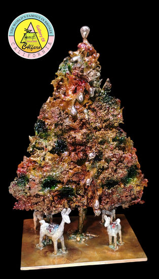 "Arbolito de Navidad con  Llamas" Bronze Figurative