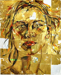 Mujer en oro.