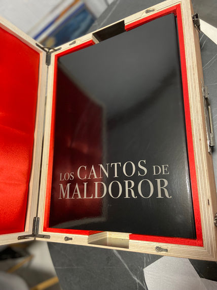 Los Cantos de...