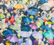 Multitud de paraguas