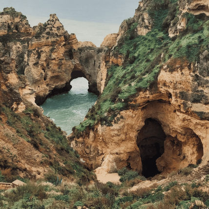 Ponta da Piedade,...