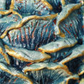 Bluora — detail