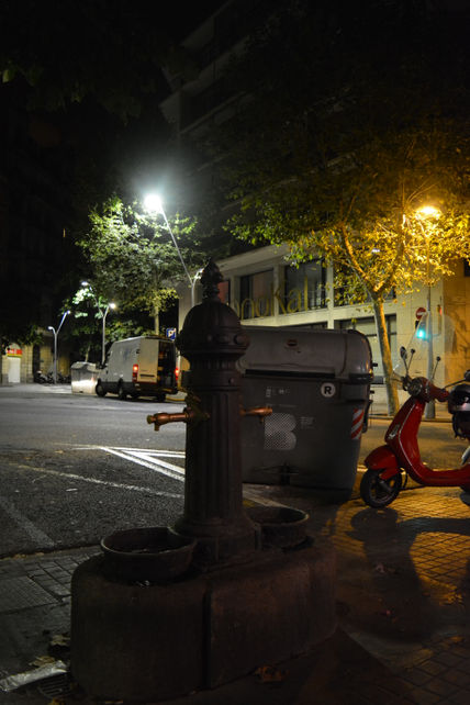 Fuente, vespa,...