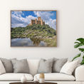 Castillo de Almourol sobre el Tajo, Portugal — front