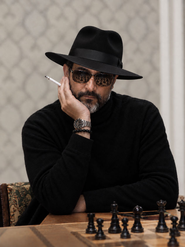 CARLOS MEJIA