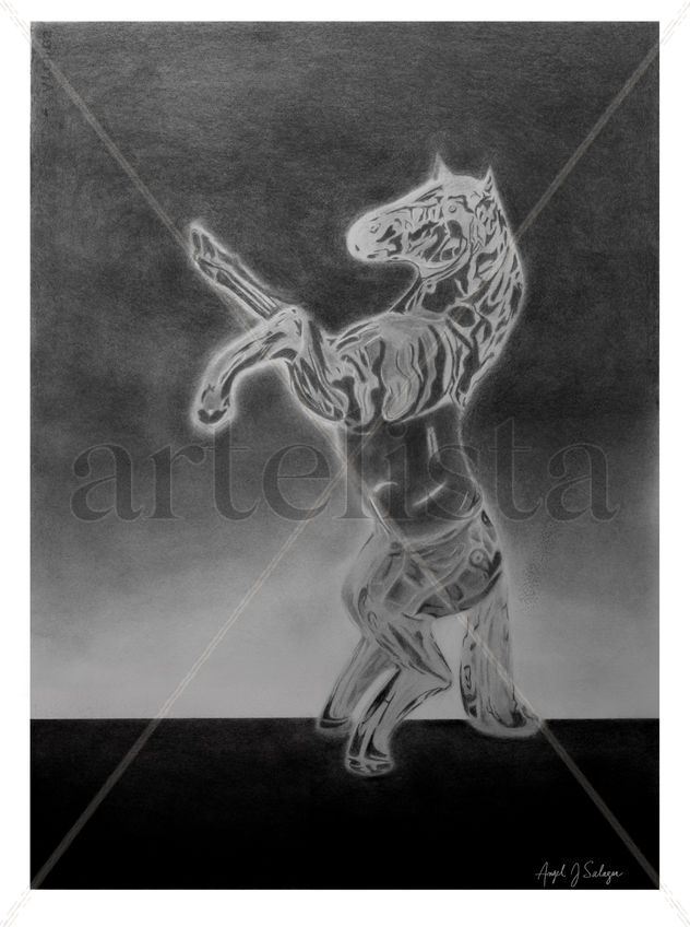 Caballo de Cristal en Claroscuro
