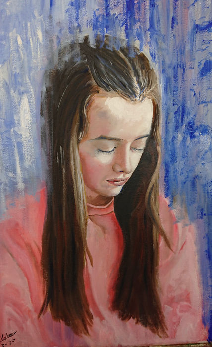 Niña estudiando