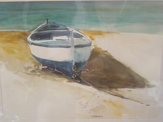 un barco en la playa