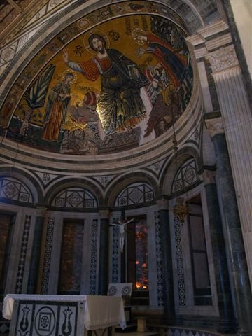 Interior de iglesia florentina Arquitectura e interiorismo Color (Digital)