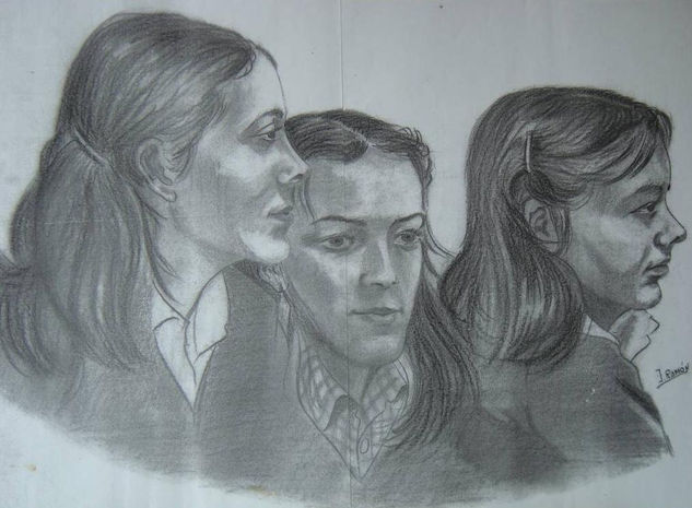 tres mozas-travesía da e. Charcoal