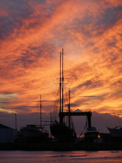 Atardecer en el puerto II 