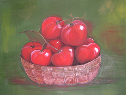 Canasta con tomates