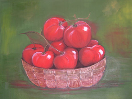 Canasta con tomates