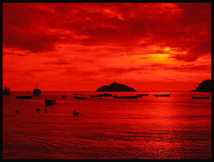 Atardecer rojo en...
