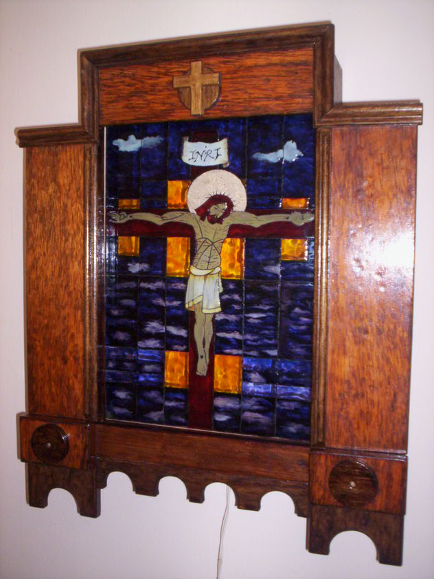 Vitral Cristo Crucificado (pintura en vidrio)