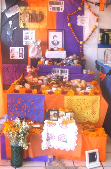 Ofrenda del Día de Muertos I Other Themes Color (Digital)