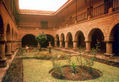 Patio Casa Boza y Solis