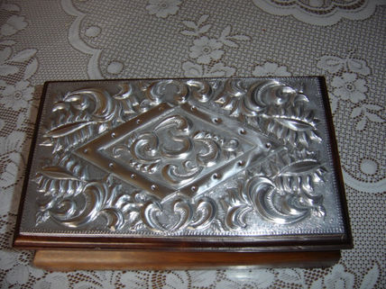 Repujado en Aluminio