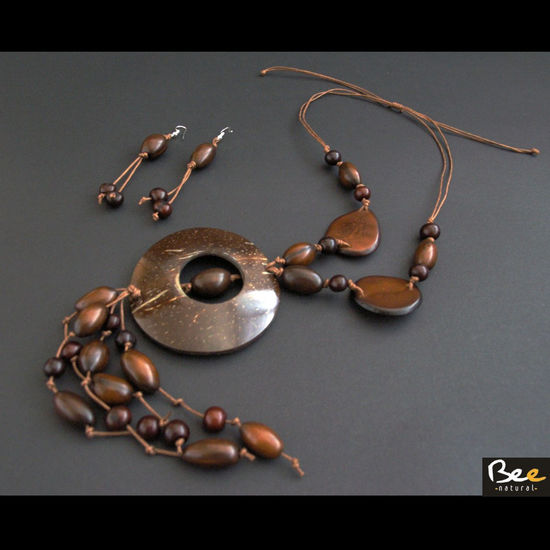 Collar centro de coco Costume jewellery Jewellery and costume jewellery