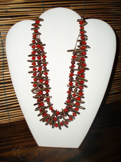 Collar en Semillas