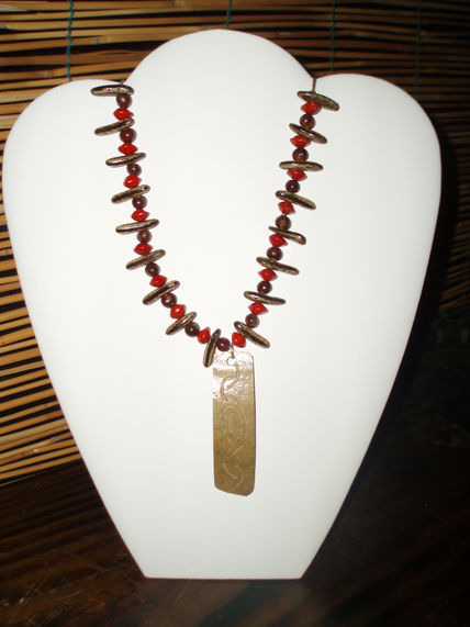 Collar en Semillas...