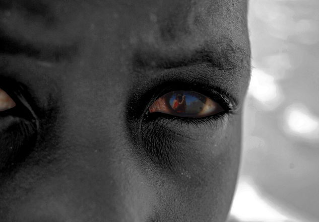 ojos en mi Portrait Color (Digital)