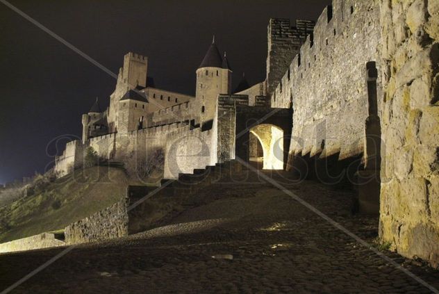 Historia tras las murallas