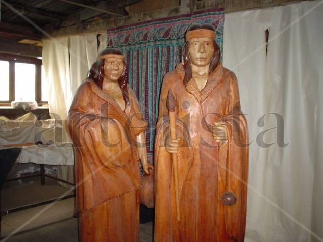 TEHUELCHES Madera Figurativa