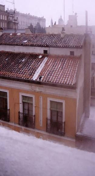 Una habitación con vistas