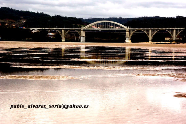 REFLEJO DEL PUENTE DEL PEDRIDO 