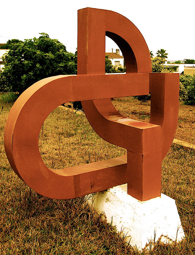 Estudio de espacio pictórico en escultura II